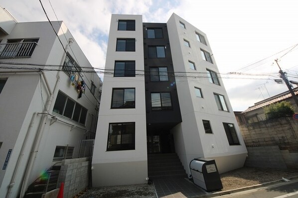 レジス大山の物件外観写真